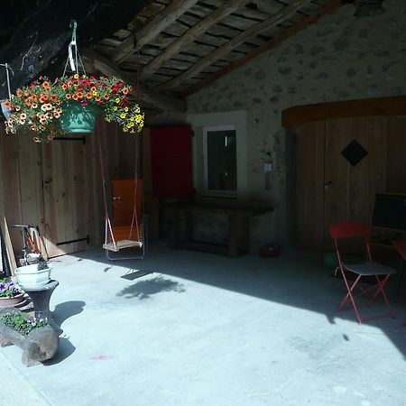 Bed and Breakfast La Grange D'Agnes Montmaur-en-Diois Экстерьер фото