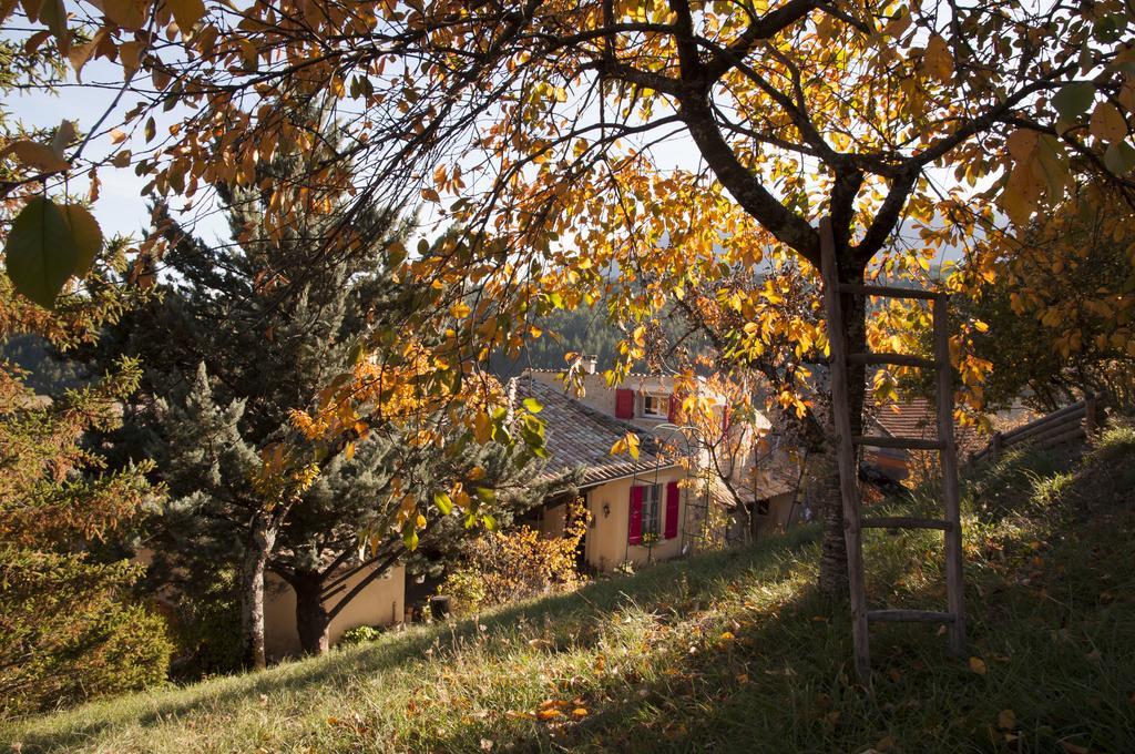 Bed and Breakfast La Grange D'Agnes Montmaur-en-Diois Экстерьер фото